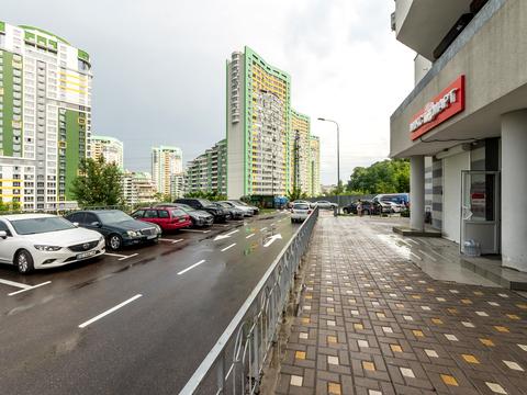 комерційна за адресою Перемишльська вул. (Червонопільська), 2-Г