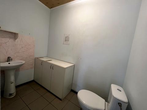 коммерческая по адресу Хлібна, 12