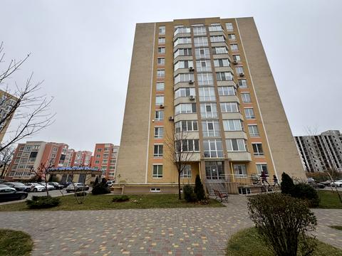 комерційна за адресою Лесі Українки бульв., 14б