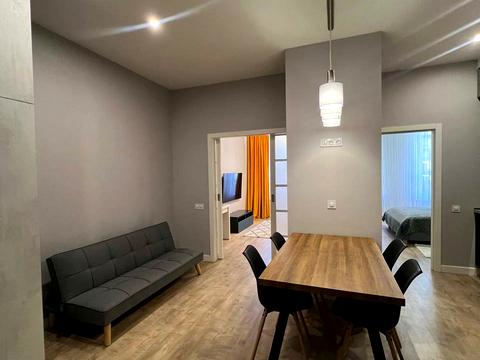 квартира за адресою Італійський бульв., 1