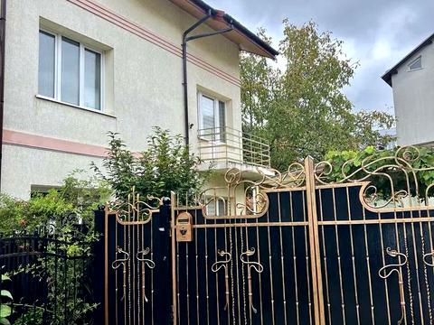 будинок за адресою Академіка Степана Рудницького вул., 71