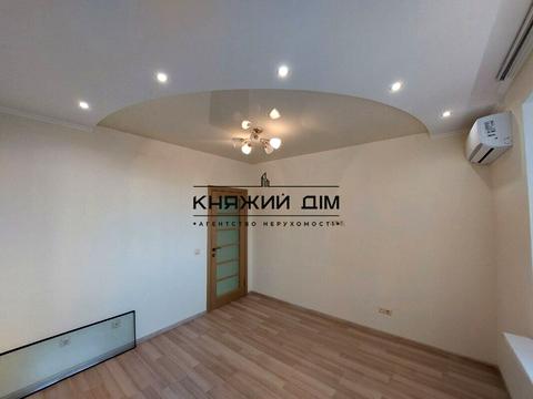 комерційна за адресою Борщагівська вул., 206
