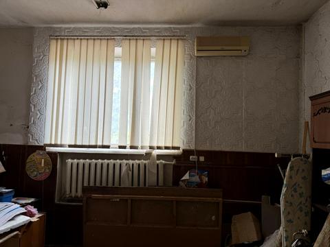 комерційна за адресою Святославська вул., 15