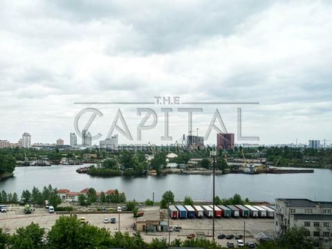 комерційна за адресою Почайнинська вул., 70