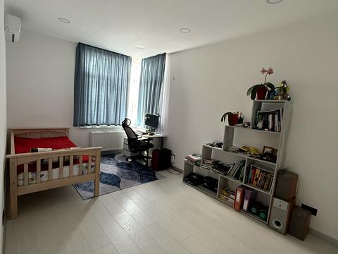 квартира за адресою Юнацька вул., 6