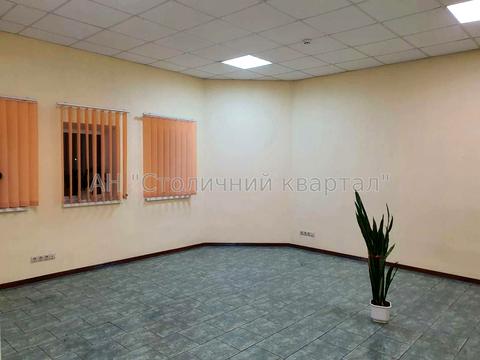 комерційна за адресою Леся Курбаса просп., 1-Б