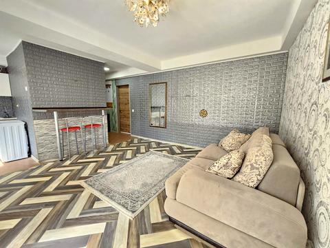 квартира по адресу Салютная ул., 25