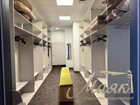 комерційна за адресою Сім'ї Прахових вул. (Гайдара), 58