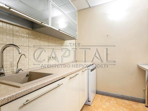 коммерческая по адресу Владимира Ивасюка просп. (Героїв Сталінграду), 6