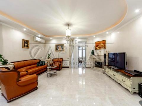 дом по адресу Святкова