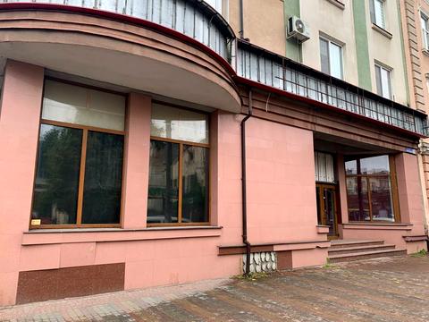 комерційна за адресою Кардинала Любомира Гузара вул., 15