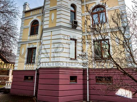 будинок за адресою вул. Зоряна