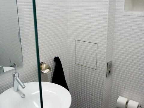 комерційна за адресою Петра Болбочана вул. (Командарма Каменєва), 4