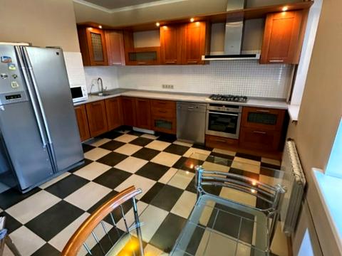 квартира за адресою Бориспільське шосе, 9