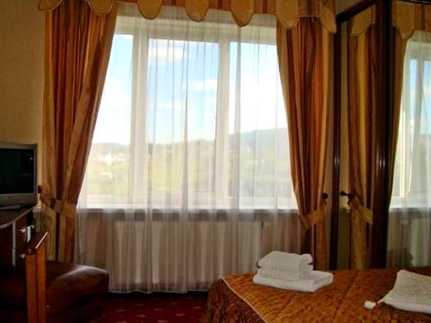 комерційна за адресою Бориславська вул., 21