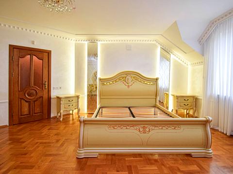 дом по адресу Леси Украинки ул., 1