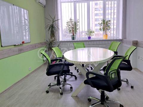 комерційна за адресою Марії Капніст вул. (Желябова), 2