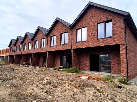 будинок за адресою Каштанова, 7