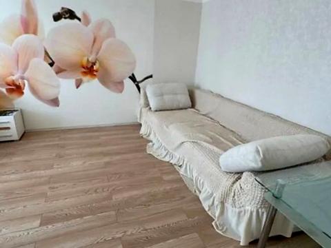 квартира за адресою Зарічанська вул., 9