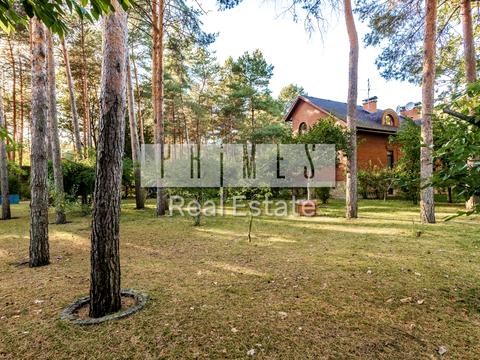 дом по адресу Анатолия Соловьяненко ул.