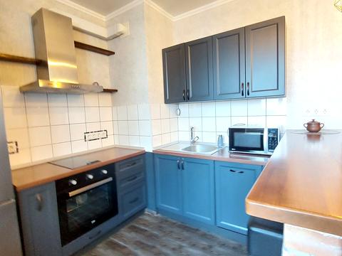 квартира за адресою Райдужна вул., 11