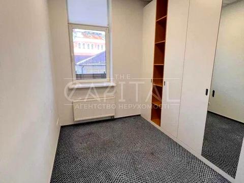 коммерческая по адресу Владимирская ул., 1