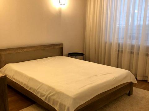 квартира за адресою Дніпровська набережна вул., 19