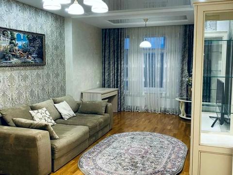 квартира за адресою Святотроїцька вул., 94