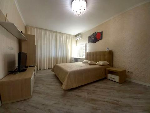 квартира за адресою Анни Ахматової вул., 22