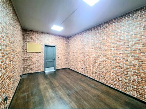 коммерческая по адресу Саксаганського, 121