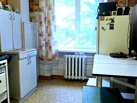 квартира за адресою Героїв Крут вул. (12 Квітня), 3