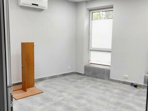 комерційна за адресою Прохоровська вул., 53