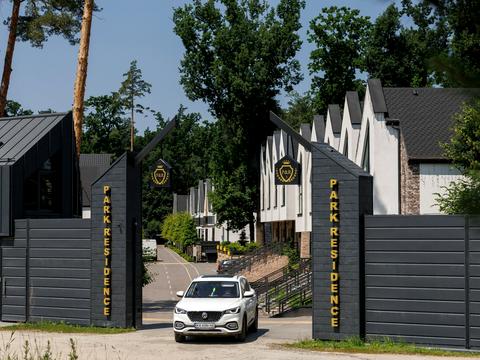 дом по адресу вул. Коновальця, 49