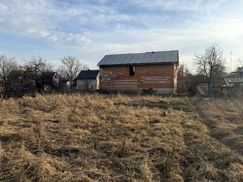 будинок за адресою Вишнева вул.