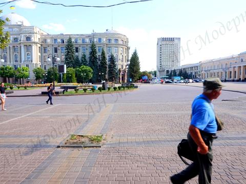 коммерческая по адресу Привокзальна пл., 2