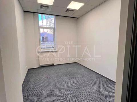 комерційна за адресою Рильський пров., 6