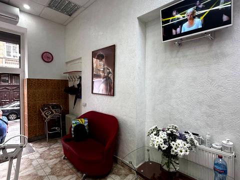 комерційна за адресою Шпитальна вул., 28