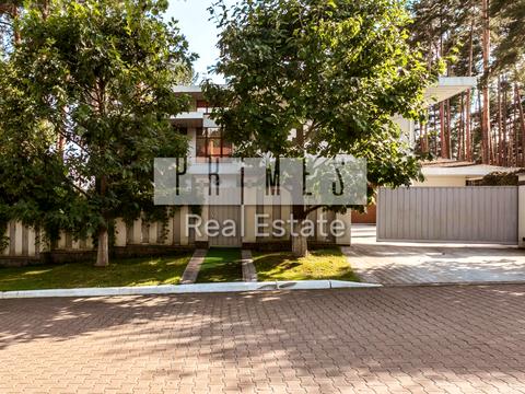 будинок за адресою Осіння