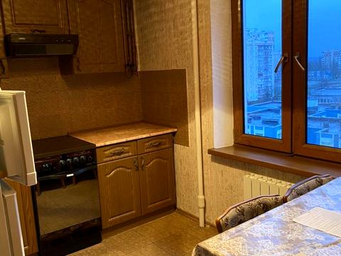 квартира по адресу Червоной Калины просп. (Владимира Маяковского), 52