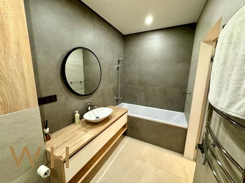 квартира за адресою Зарічна вул., 4