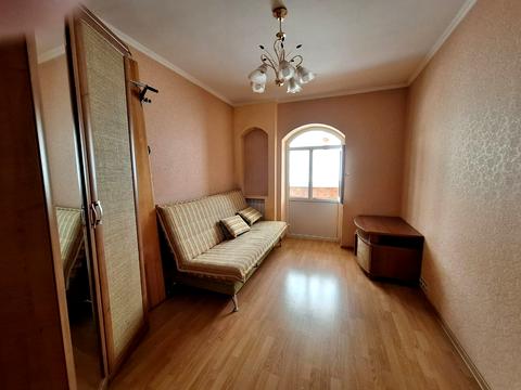 квартира за адресою Каштанова вул., 3