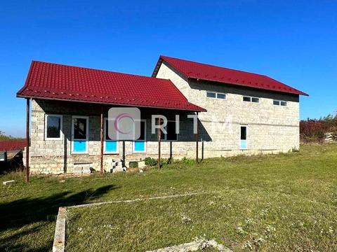 будинок за адресою с. Недобоївці, Пригородська, 1