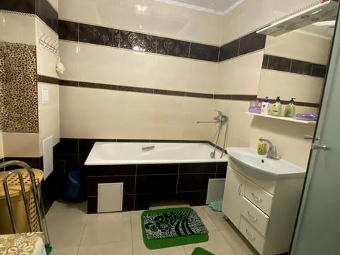 квартира за адресою Анни Ахматової вул., 30