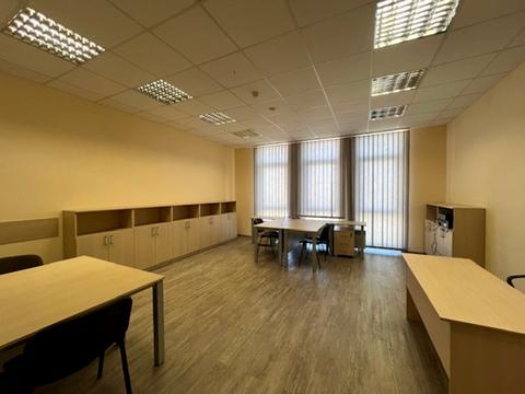 коммерческая по адресу Антоновича ул. (Горького), 33в
