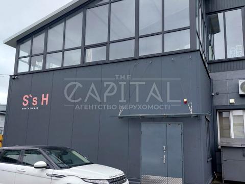 комерційна за адресою Куренівська, 21
