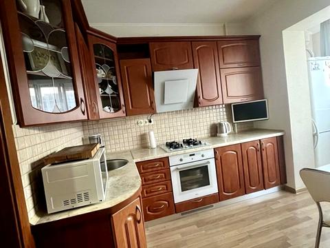 квартира за адресою Вахтанга Кікабідзе вул. (Булгакова), 4