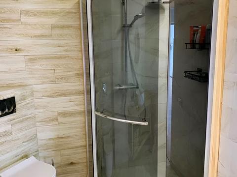 квартира за адресою Дніпровська набережна вул., 19