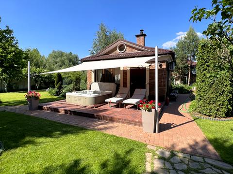 будинок за адресою смт. Козин, Козацька вул.