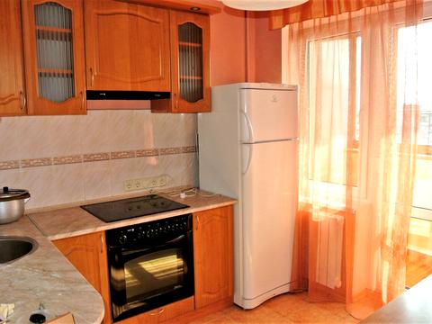 квартира за адресою Зої Гайдай вул., 9-А