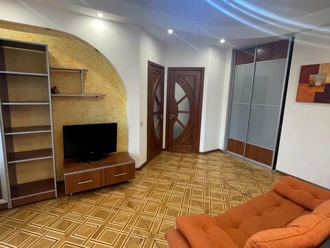 квартира за адресою Велика Васильківська вул. (Червоноармійська), 116